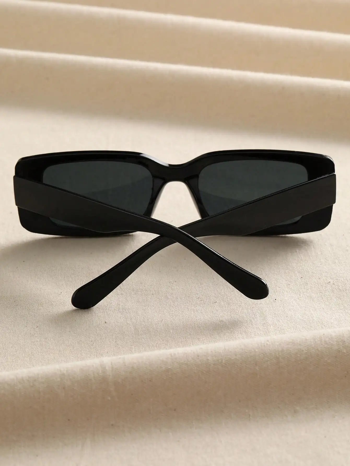 Multiva Rectangle Sunglasses | Chic Street Style UV400 Fashion Eyewear for Women