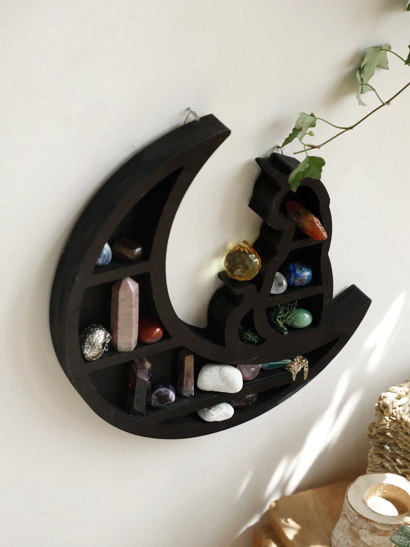 Modern Wooden Floating Wall Shelf – Minimalist Home Decor Display Shelf